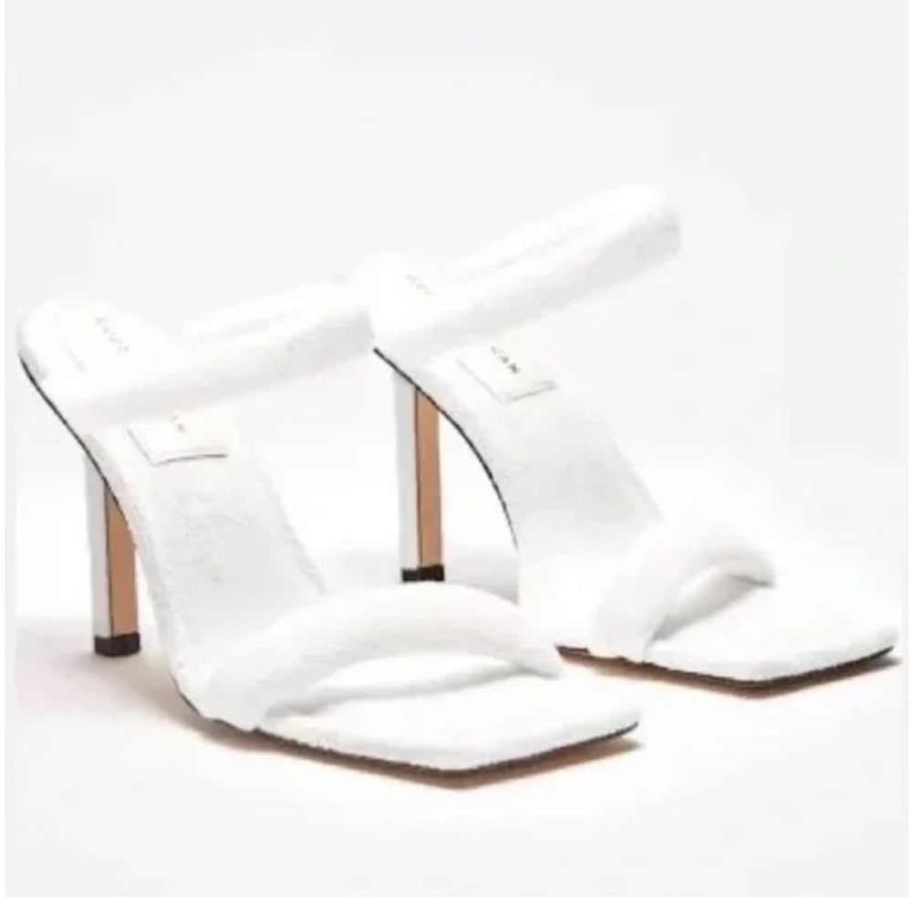 Good American White Terry Strap Heels Size 9.5